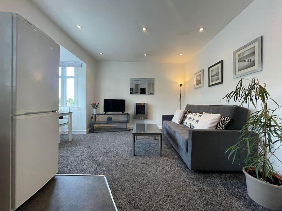 Kingsbury Apt 2 伯明翰 外观 照片